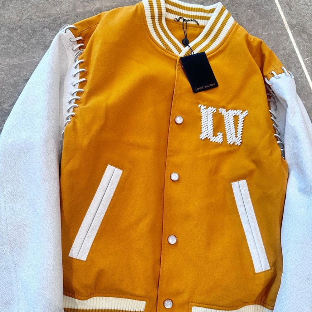 Louis Vuitton Yellow West Leather Sleeve Jacket - Picture 3 of 12